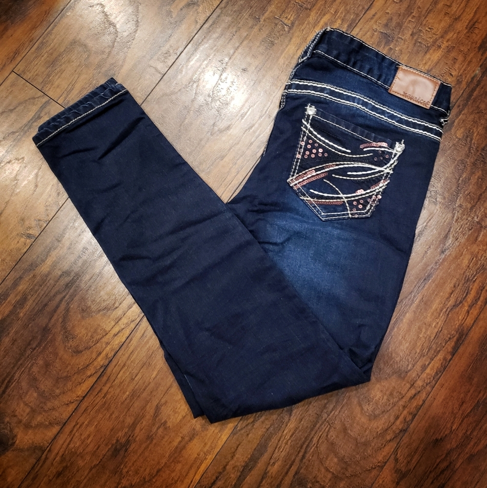Maurices jeans